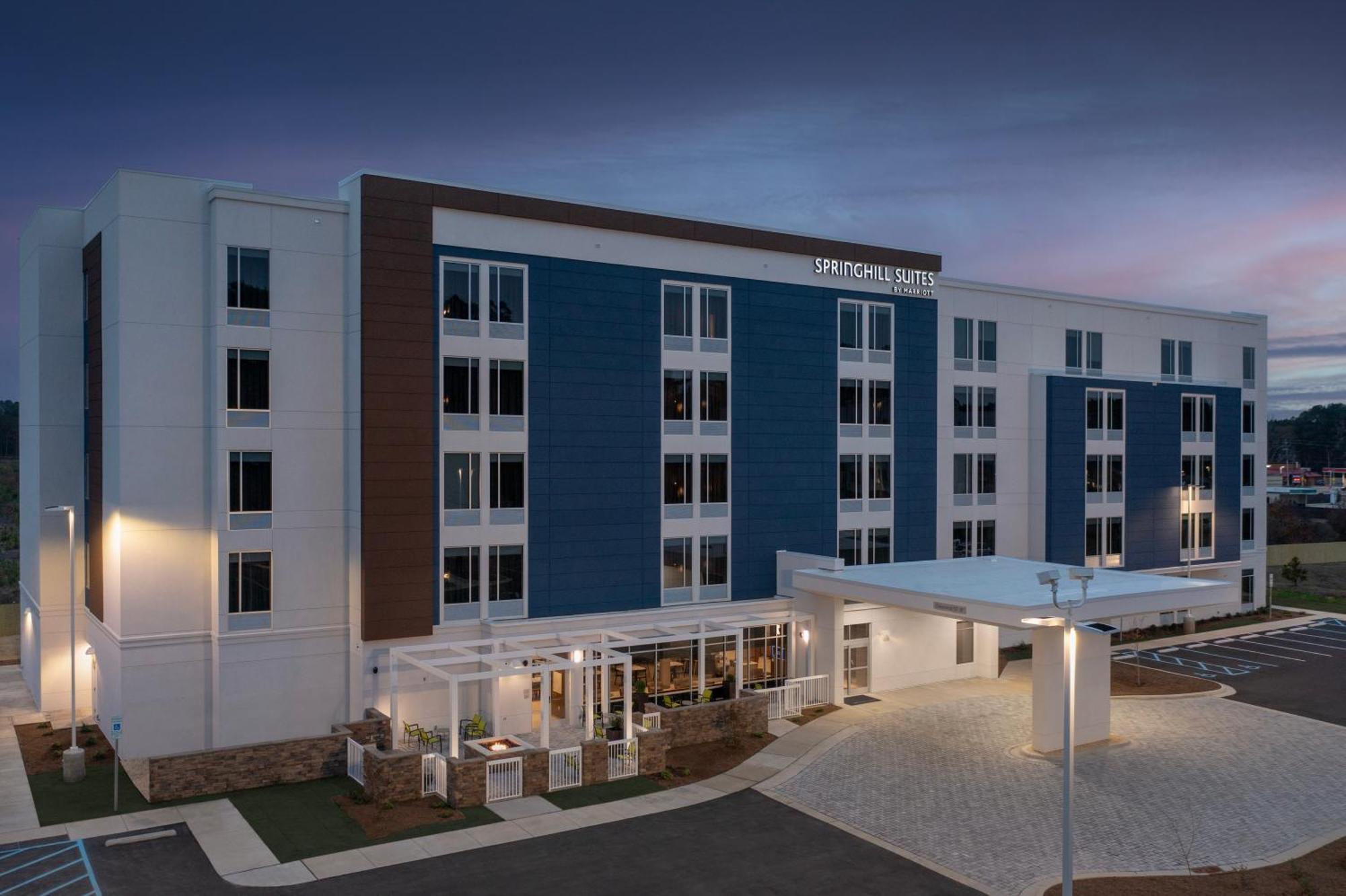 Springhill Suites By Marriott Fayetteville I-95 Eksteriør billede